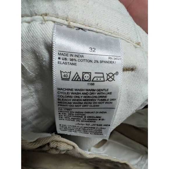 Old Navy Ultimate Slim Built-In Flex Chino Shorts Men's 32 - Picture 4 of 5